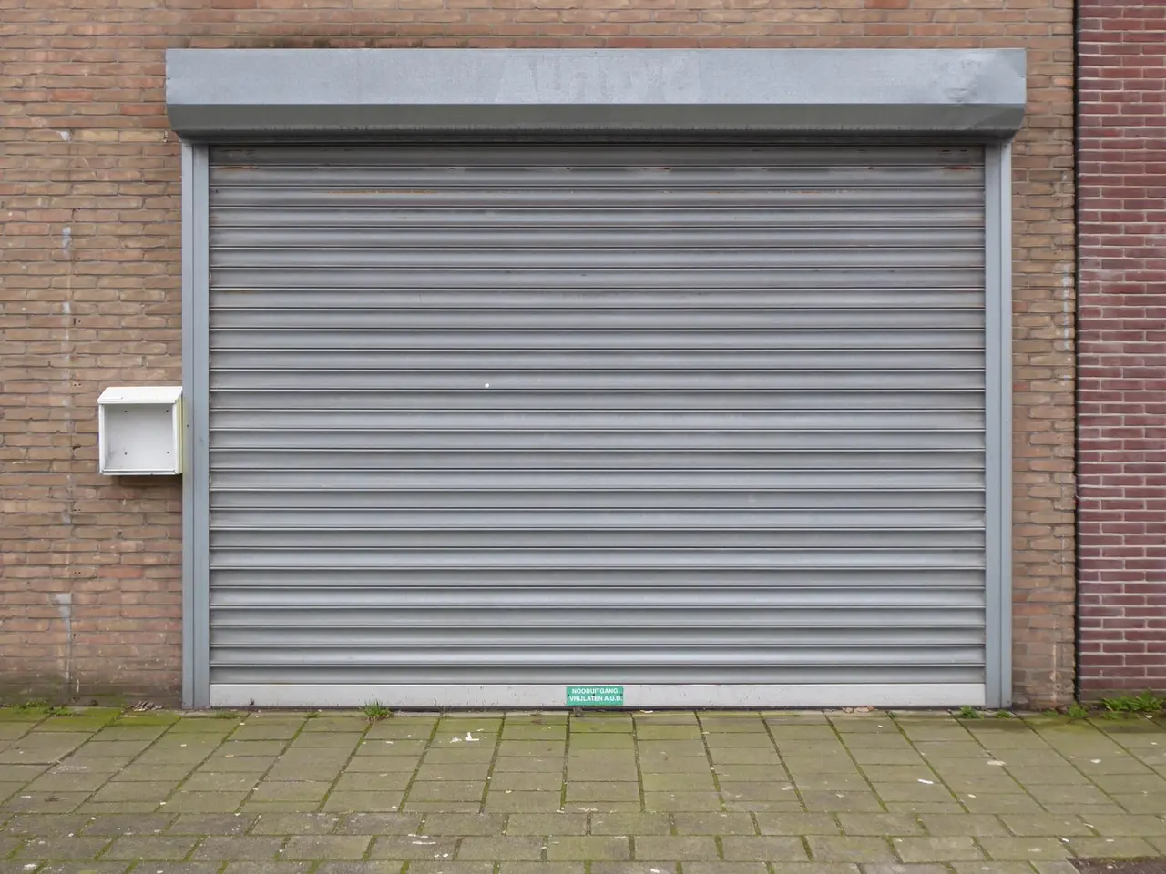 Garage Door Roller Replacement